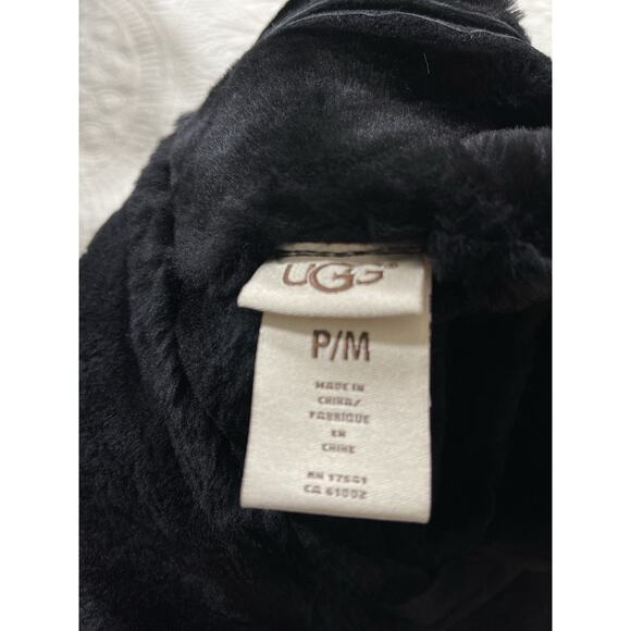 UGG Trapper Hat Black Water Resistant Faux Fur Lined Ear Flap P/M New - Picture 8 of 8